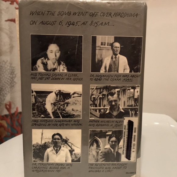 🌸NEW🌸 Hiroshima Book - Picture 9 of 9